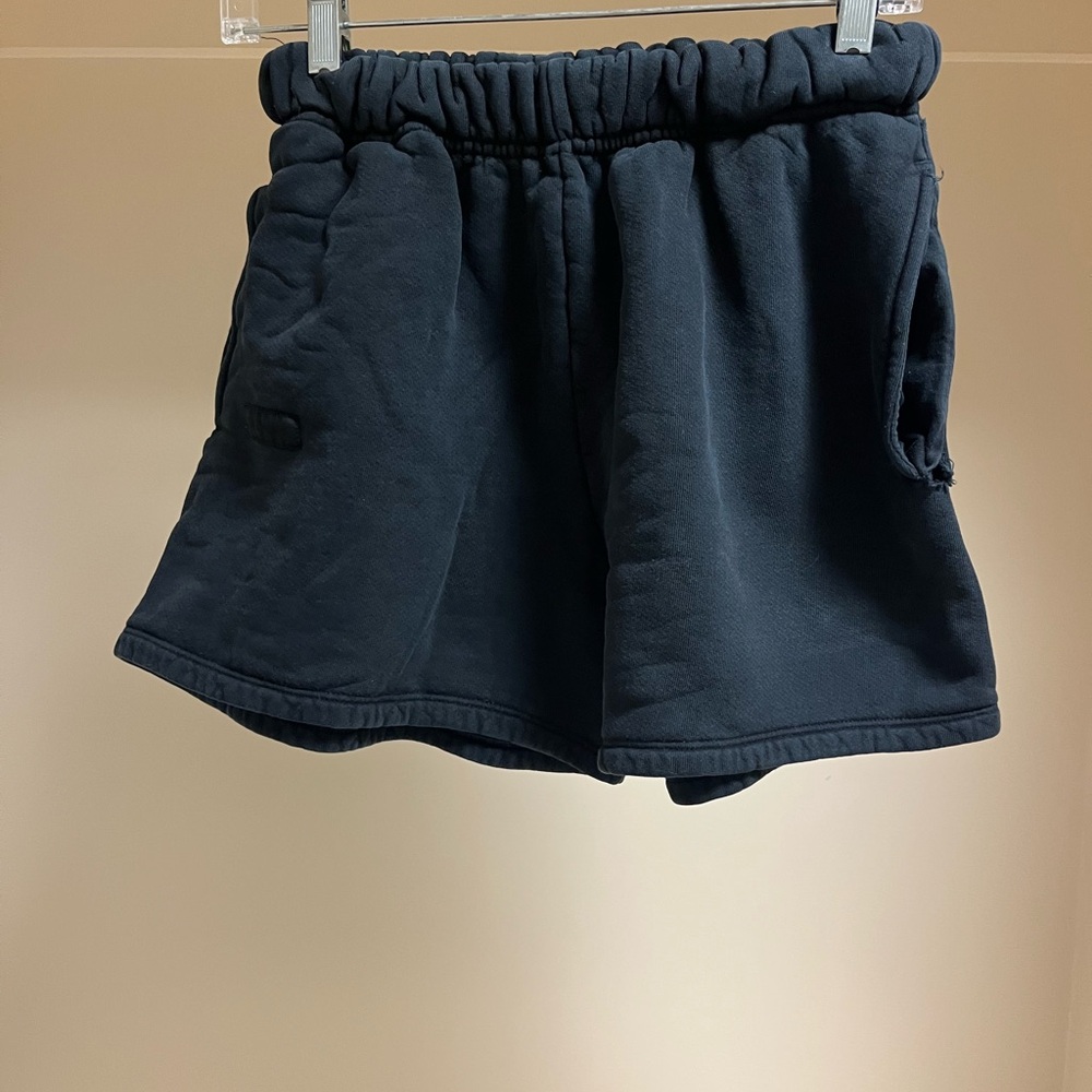 Set Active black sweatshorts